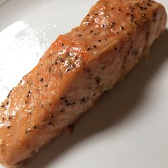 A picture of Sweet Glazed Salmon.