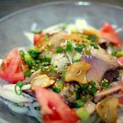 A picture of Seared Bonito with Garlic.