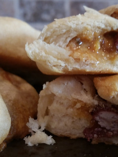 A picture of Chicken empanada.