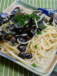 A picture of Shijimi Clam Pasta, alle Vongole Style.