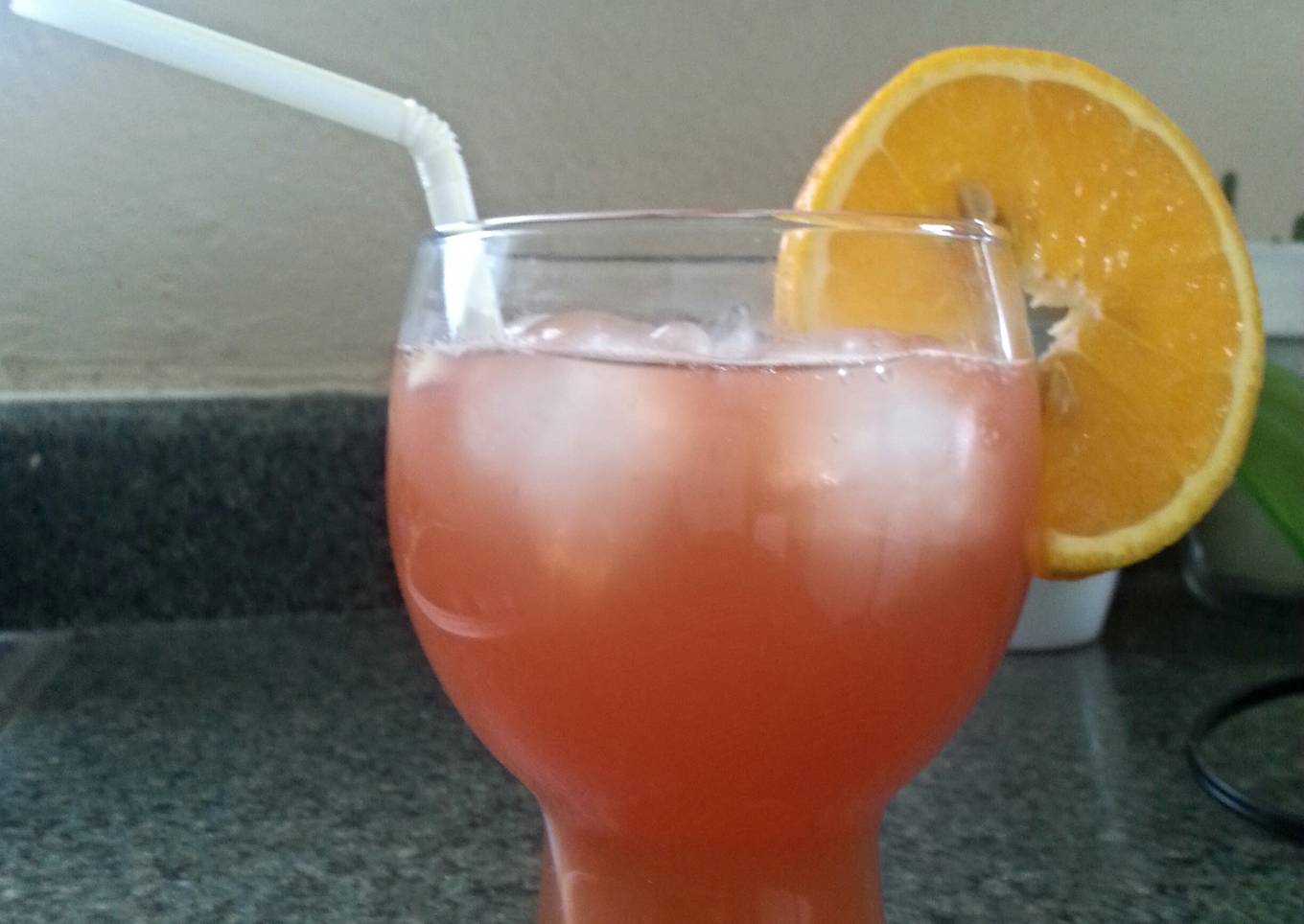 Sparkling Cran-Cherry Green Tea