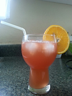 A picture of Sparkling Cran-Cherry Green Tea.