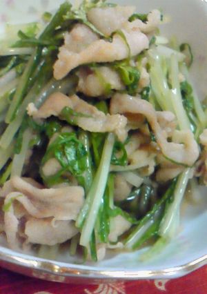 A picture of Quick Stir-Fried Mizuna Green and Pork Japanese-Style.