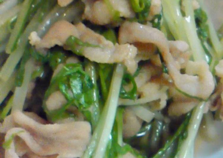Quick Stir-Fried Mizuna Green and Pork Japanese-Style