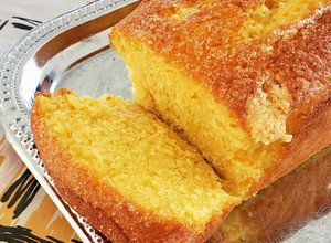 Una foto de Budín de naranja extra húmedo con crumble 🍊🧡