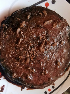 चॉकलेट केक (Chocolate Cake Recipe in Hindi) रेसिपी मुख्य फोटो