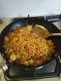 A picture of Mie / Mee Goreng (Fried Noodle) Tek Tek.