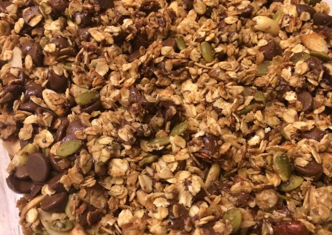 Easiest Way to Prepare Gordon Ramsay Chocolate Chip Granola