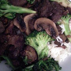 A picture of Vegan Szechuan Beef w/ Broccoli.