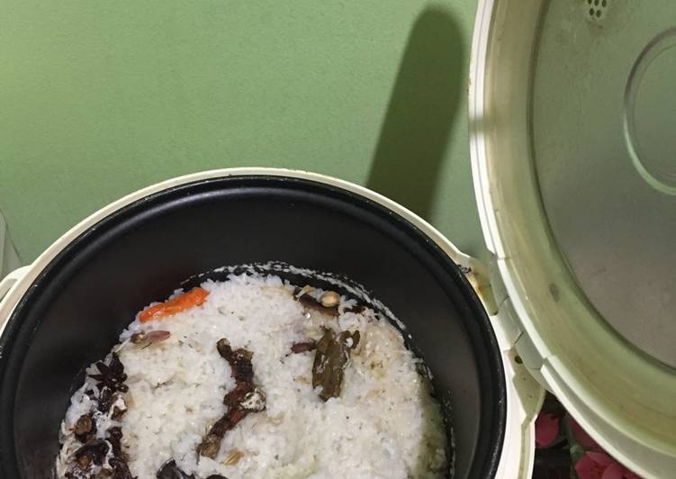 Cara Memasak Nasi Uduk Rice Cooker Anti Gagal!
