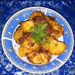 A picture of Spicy Sour Potatoes.