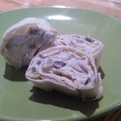 A picture of Super easy tortilla pinwheels.