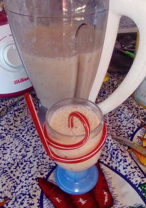Una foto de Batido de Manzana, Bananas, pera y kiwii