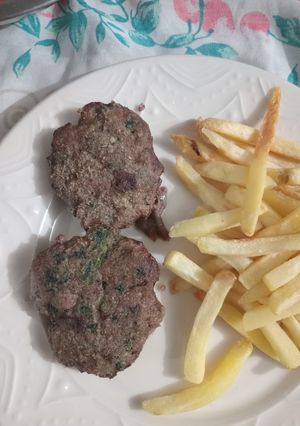 Una foto de Hamburguesa caseras con espinacas