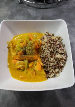 A picture of Chicken curry with quinoa (gluten free).