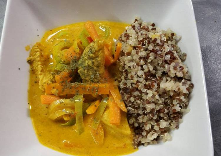 Chicken curry with quinoa (gluten free) Chicken curry with quinoa (gluten free)
