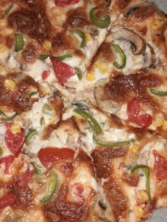 عکسی از دستور پیتزا پپرونی