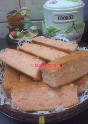 Foto resep Strawberry Eggwhite Cake/ Bolu Putih Telur Strawberry 🍓