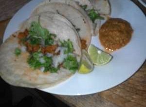 Una foto de Tacos de soya con chorizo