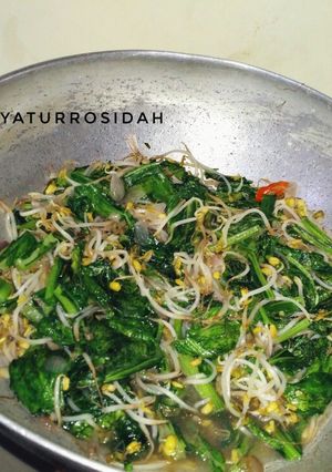 Foto resep Tumis Sawi Kecambah simple gak pakek ribet 😁