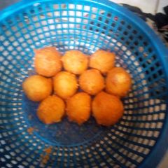 A picture of Mini No Rise Doughnuts.