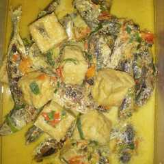 Ikan dan Tahu Santan রেসিপির প্রধান ছবি