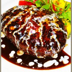 A picture of Direct From a Former Steak Chef: The Golden Ratio for Hamburger Steak.