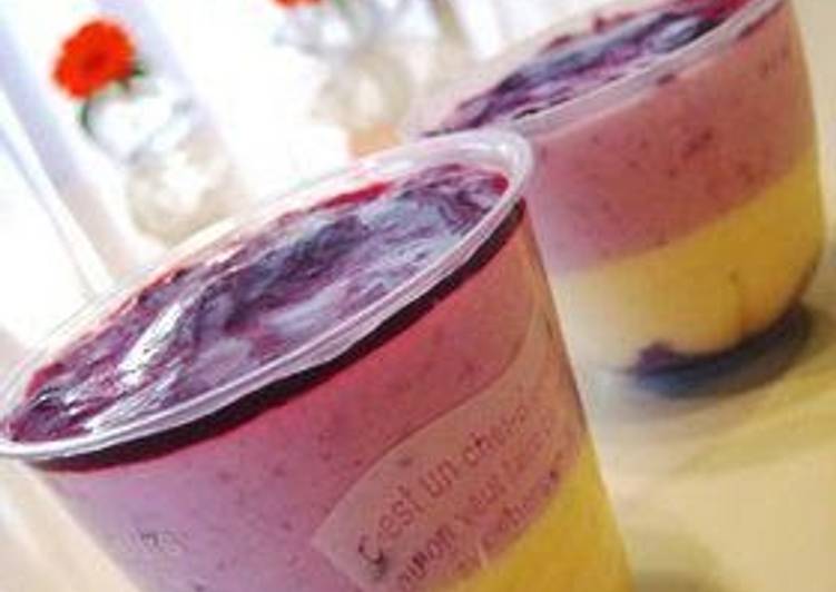 Blueberry and White Chocolate Mousse