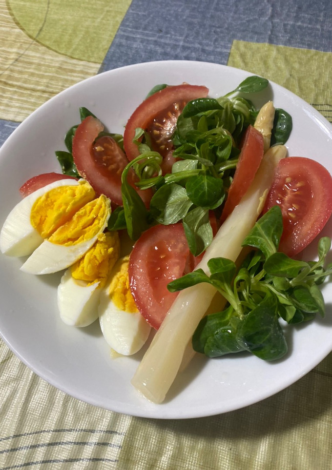 Una foto de Ensalada de primavera