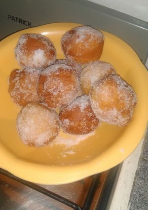 Una foto de Bolas de fraile y rosquitas