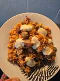 Arroz de habitas y calamares con mayonesa de ajo asado