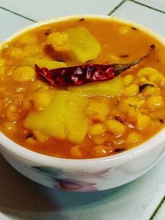 আলু দিয়ে ছোলার ডাল (aloo diye cholar dal recipe in Bengali) রেসিপির প্রধান ছবি