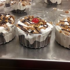 A picture of Brownie sundae.
