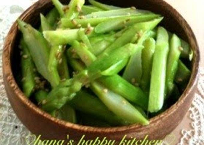 Easy in the Microwave Asparagus Namul (Korean-style Salad)