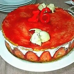 A picture of Strawberry & cream cake.