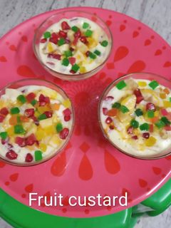 ப்ரூட் கஸ்டர்ட் (Fruit Custard Recipe in Tamil) செய்முறை முக்கிய புகைப்படம்