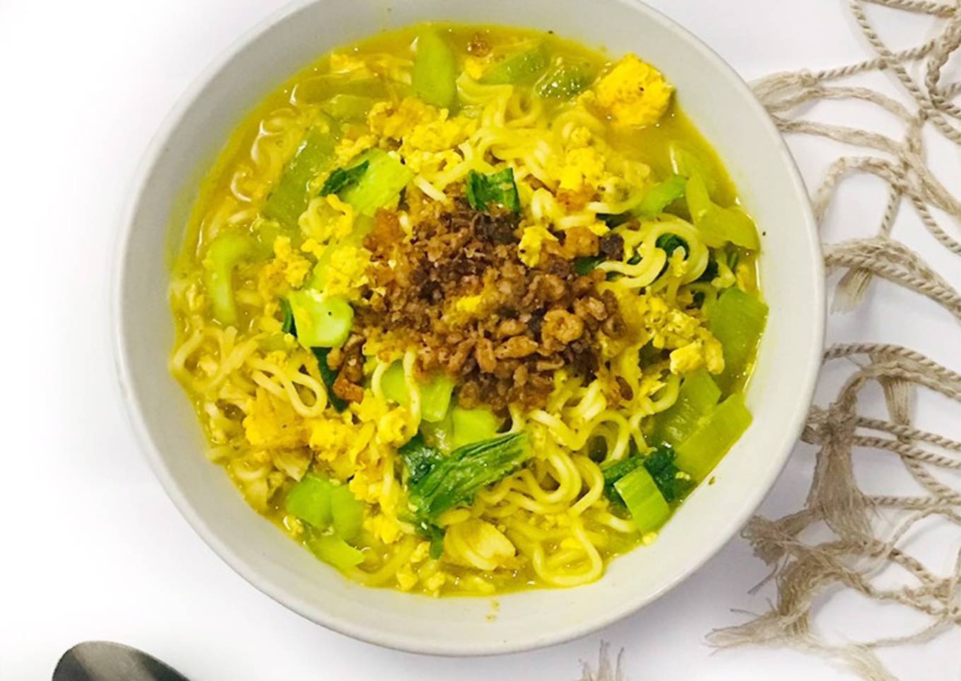Mie Godog Ayam Pokcoy