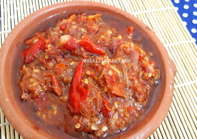  Resep Sambal Bawang Botolan  oleh Sisilia Tarigan Cookpad