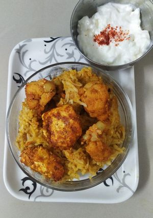 મેરીનેટ ફ્લાવર પનીર પુલાવ (Merinate Flower Paneer Pulao Recipe In Gujarati) રેસીપી મુખ્ય ફોટો