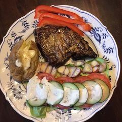 A picture of California Farm Airfryer Smoked Ribeye Steaks.