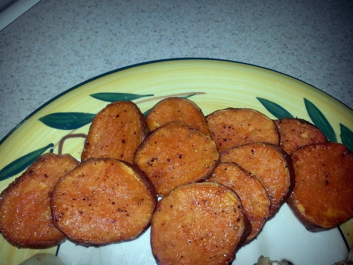 Easy Way Make Recipe Baked Sweet potato chips that is Can Pamper Your Tongue, So Delicious}