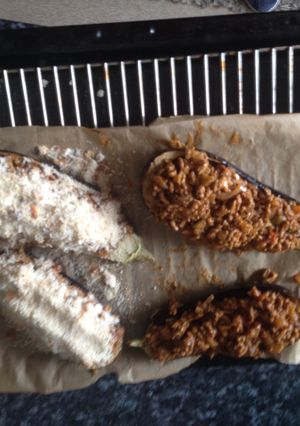 A picture of Roasted Stuffed Egg Plant.