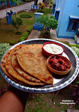 A picture of Aloo Paratha.