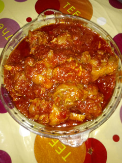 Una foto de Pavo campero con tomate en la olla gm g
