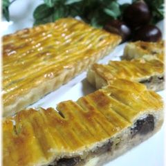A picture of Creme de Marron Pie with Chestnuts Simmered in Inner Skins and Cream Cheese.