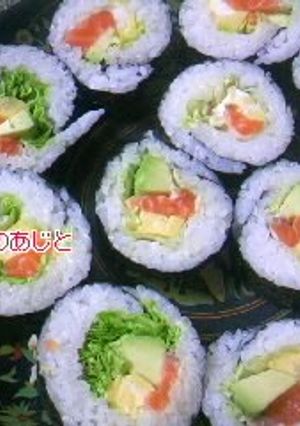 A picture of Salmon and Avocado Fat Sushi Rolls (Futomaki).