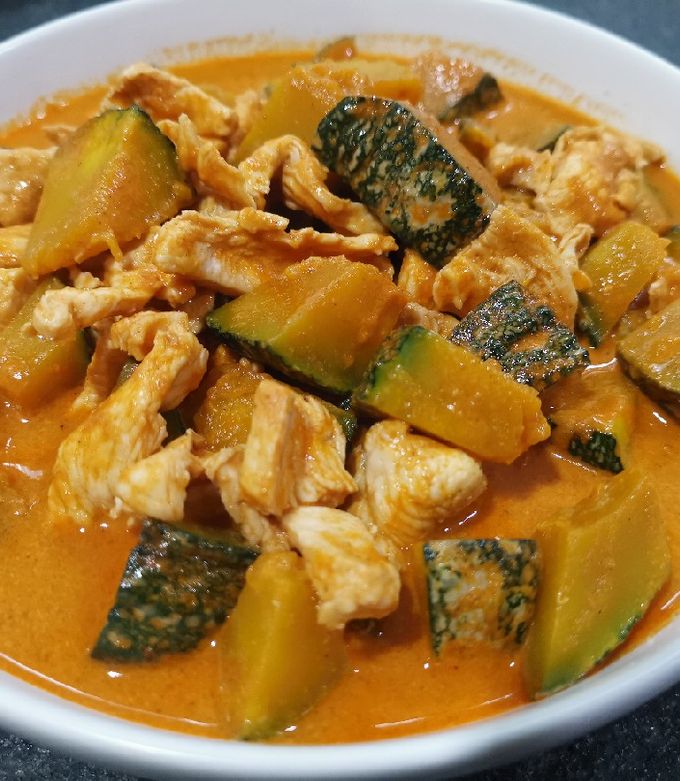 รูปของ แกงมัสมั่นไก่ใส่ฟักทอง