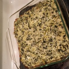 A picture of Creamy spinach and artichoke dip.