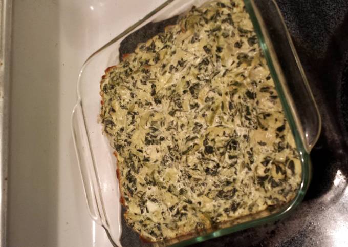 Simple Way to Make Super Quick Homemade Creamy spinach and artichoke dip