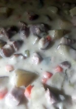 A picture of Slow-cooker Potato Soup.